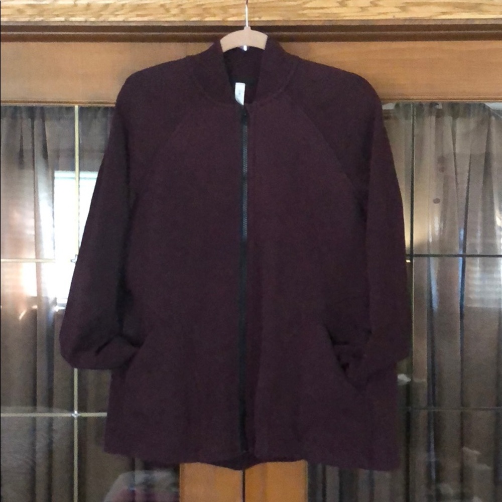 LULULEMON SWING COAT 😊